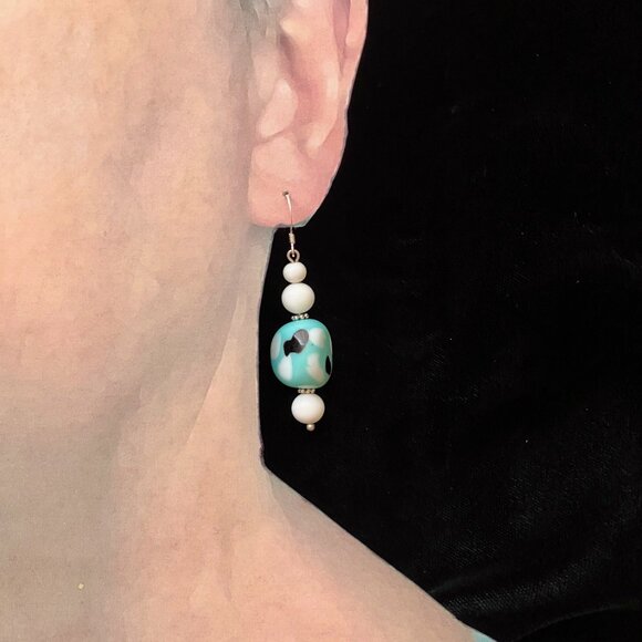 Handcrafted Japanese Turquoise Abstract Glass Bead Earrings - Picture 3 of 4